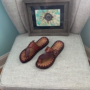 Leather sandals